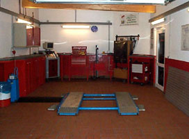 technische Ausstattung KFZ Werkstatt